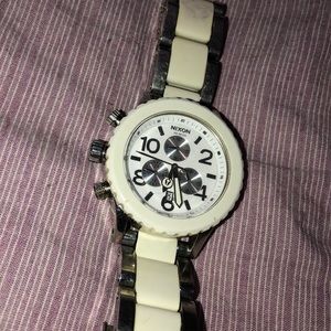 Nixon watch